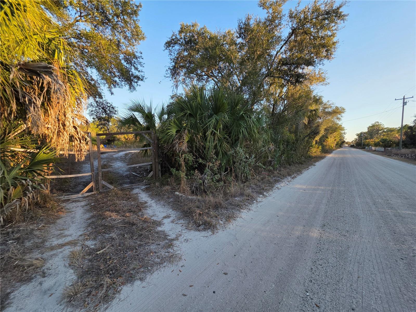 Image 4 of 19 For 14420 Highland Road