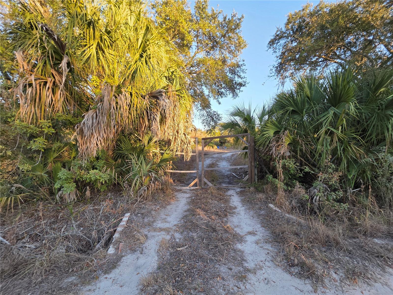 Image 8 of 19 For 14420 Highland Road