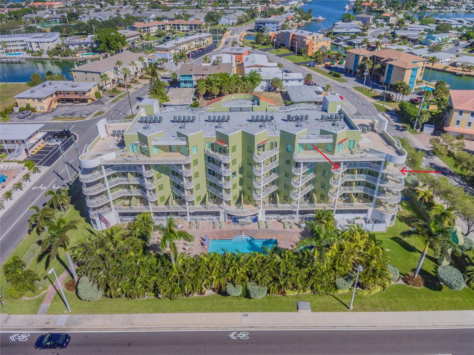 Image 3 of 71 For 11605 Gulf Boulevard 501