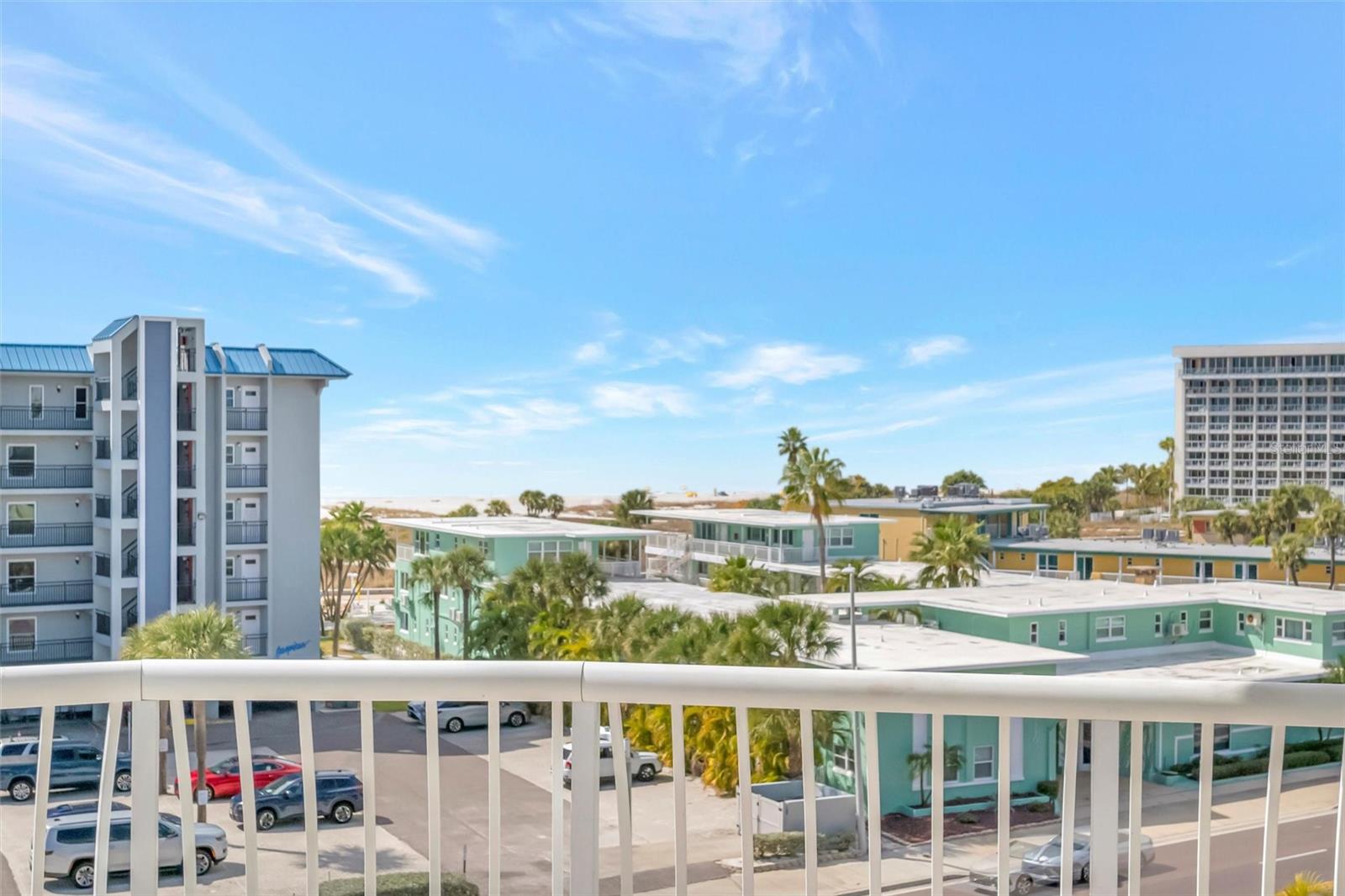 Image 58 of 71 For 11605 Gulf Boulevard 501