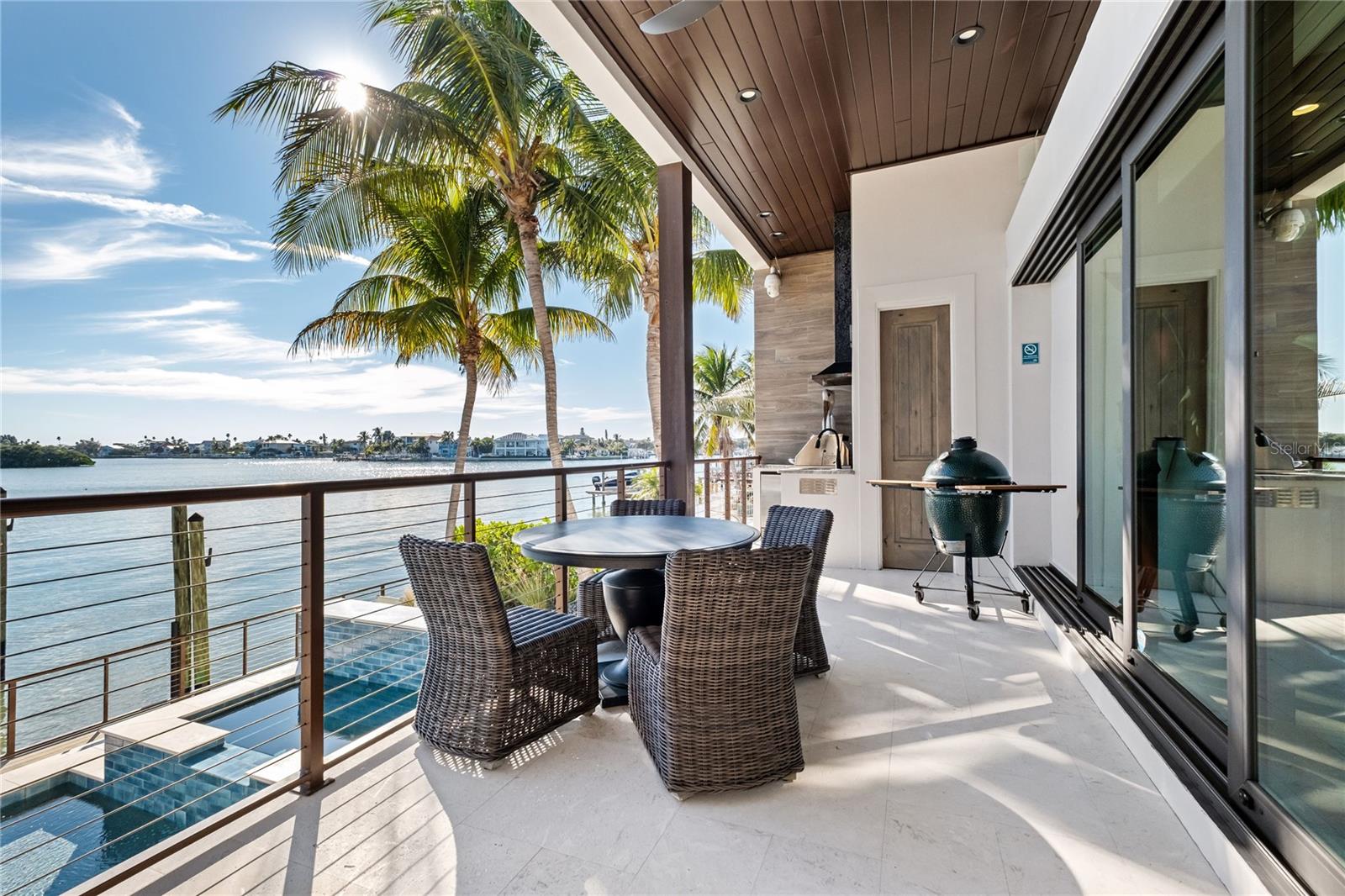 Listing photo id 8 for 459 20th Avenue