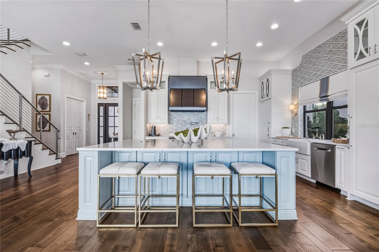 Listing photo id 14 for 459 20th Avenue