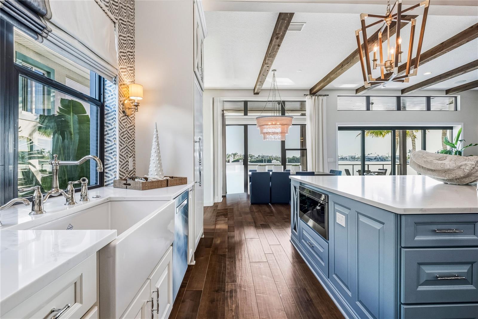 Listing photo id 17 for 459 20th Avenue