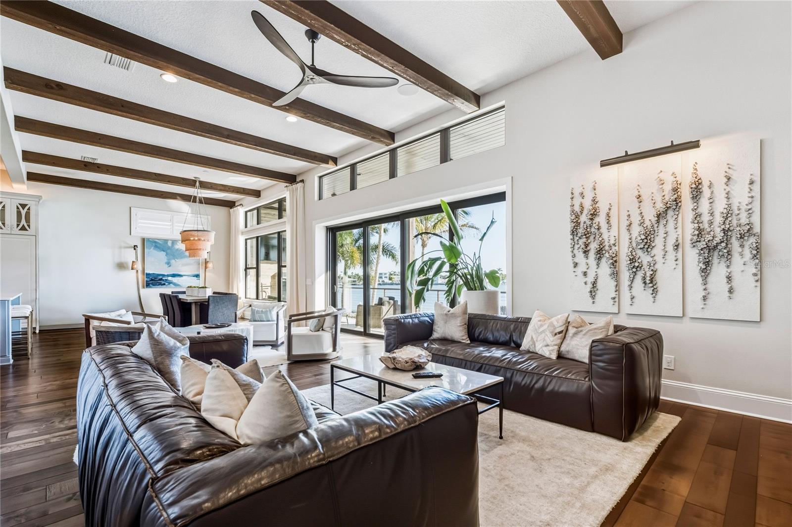 Listing photo id 25 for 459 20th Avenue