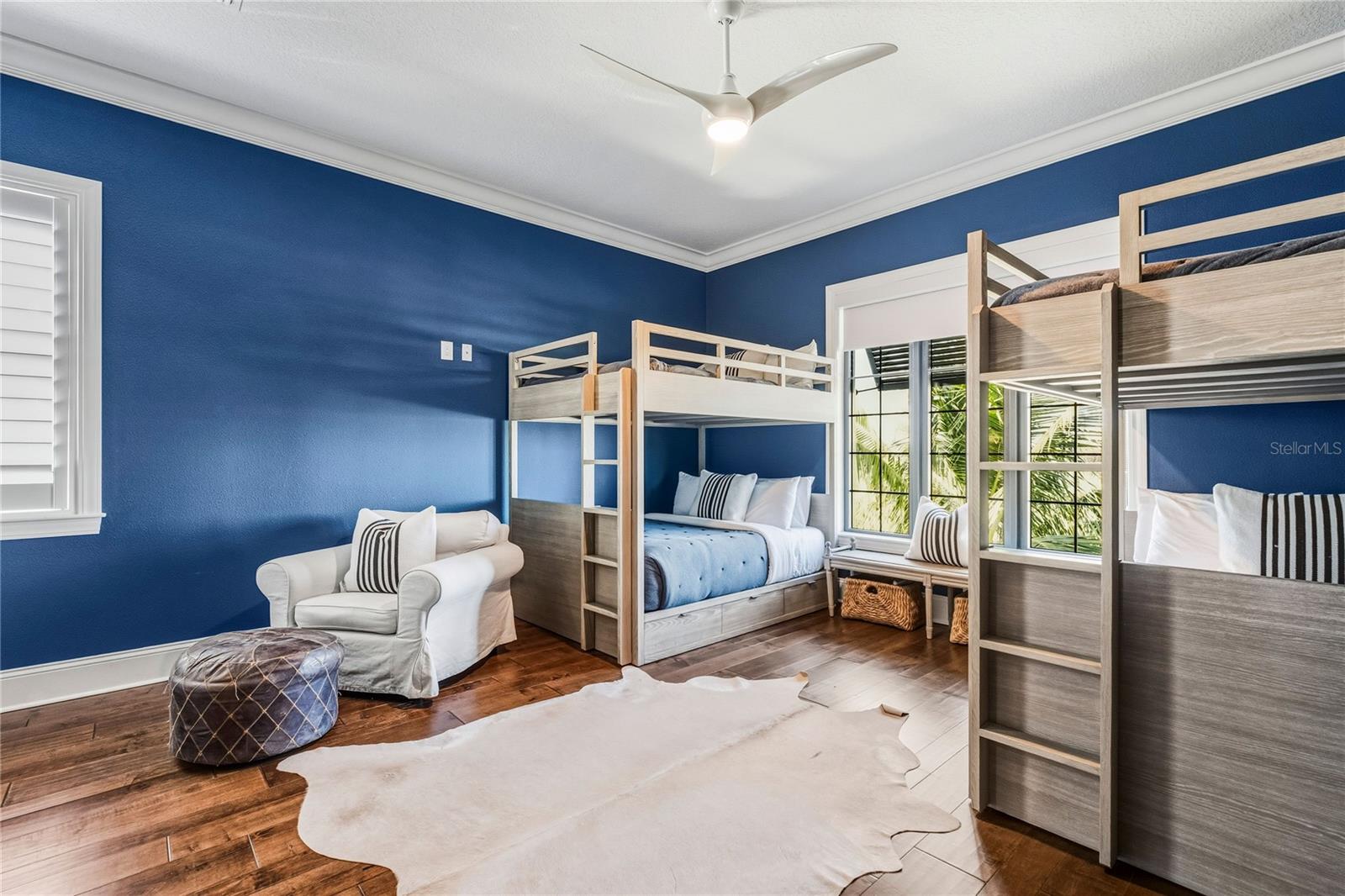 Listing photo id 37 for 459 20th Avenue