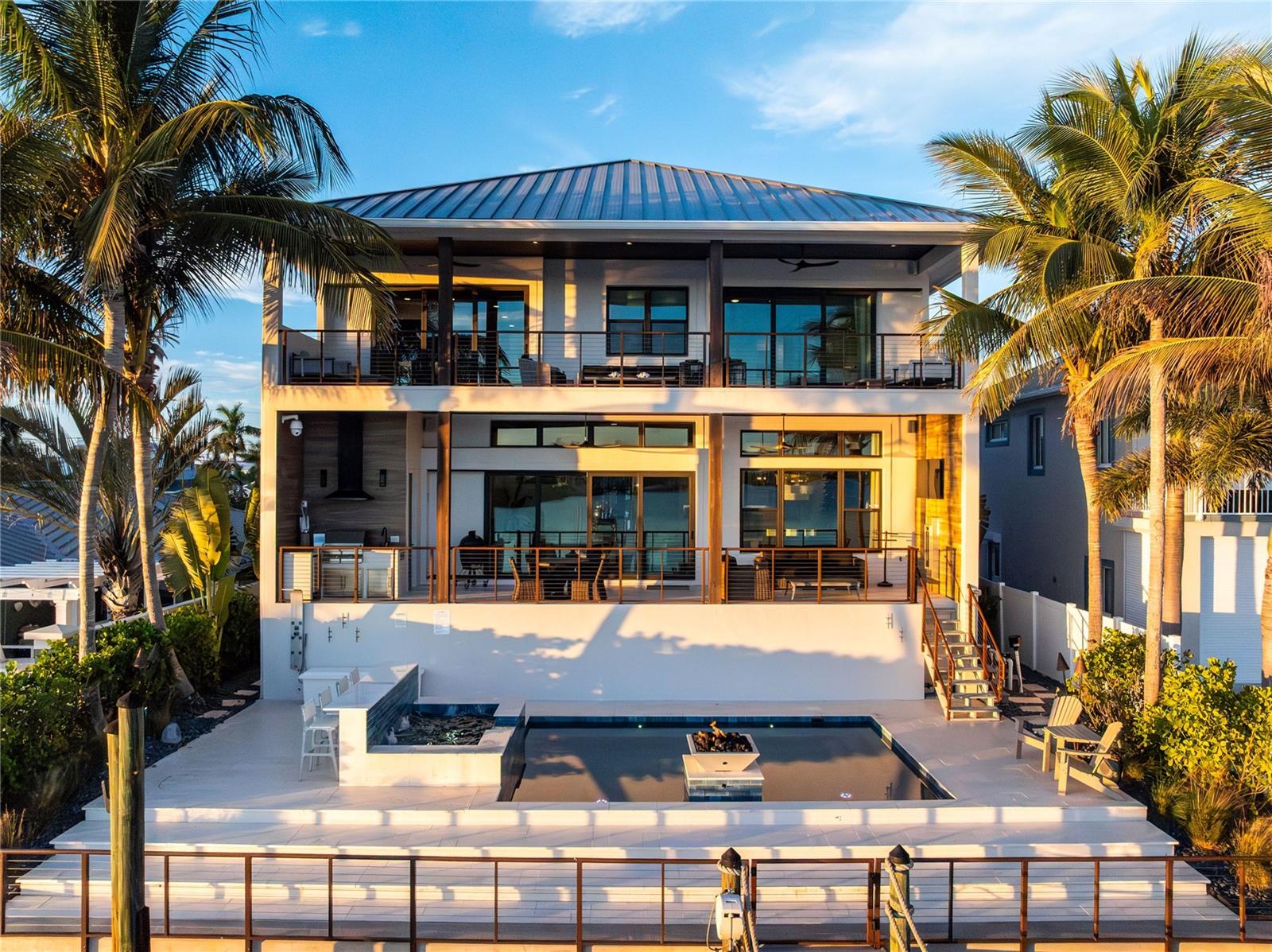 Listing photo id 2 for 459 20th Avenue