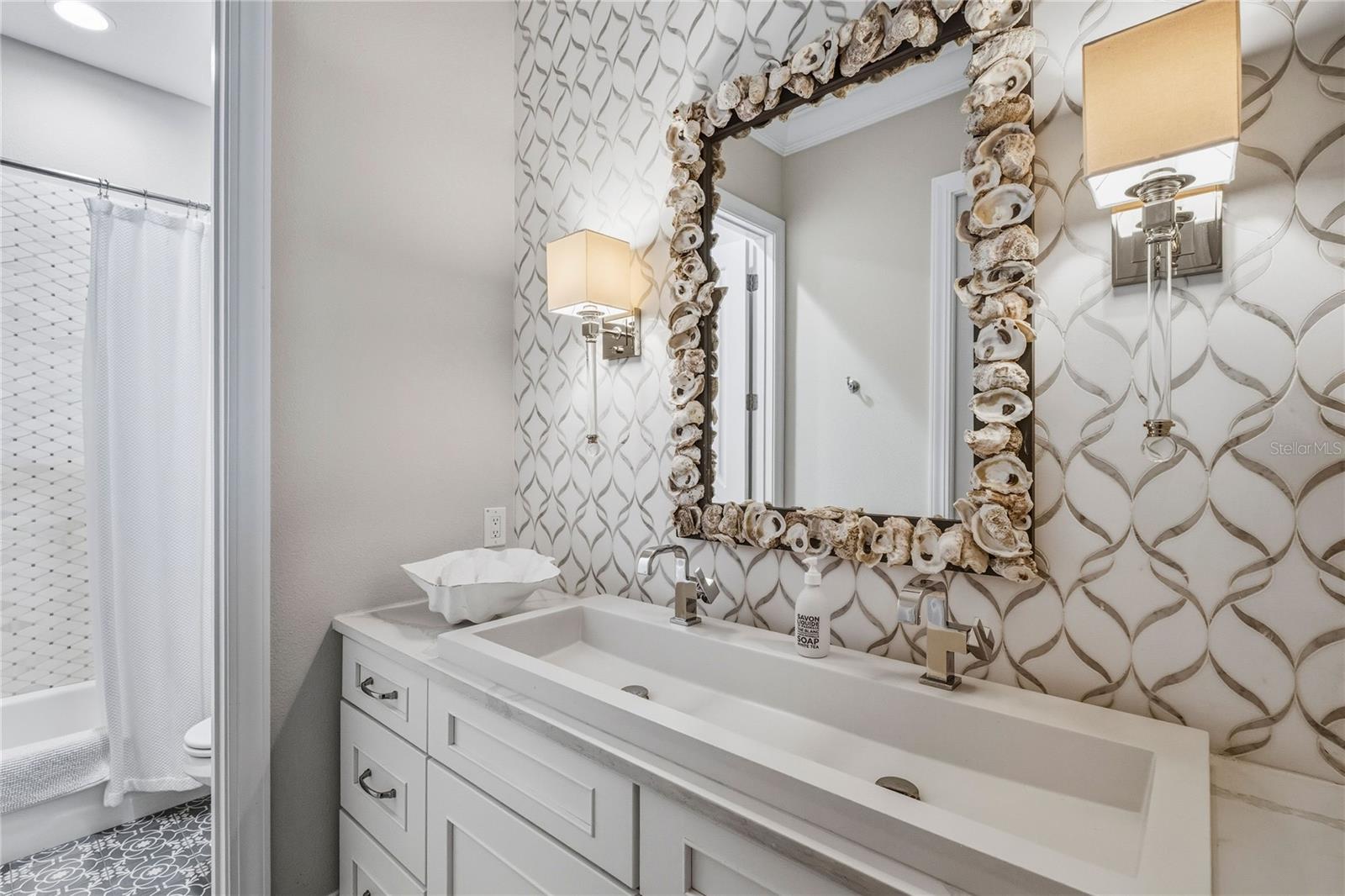 Listing photo id 49 for 459 20th Avenue