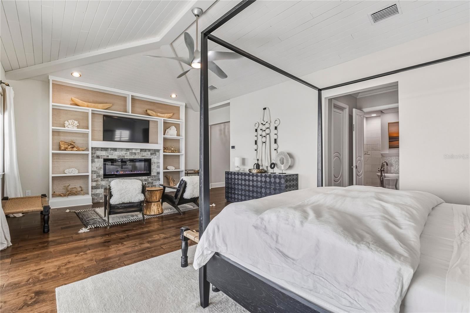 Listing photo id 57 for 459 20th Avenue