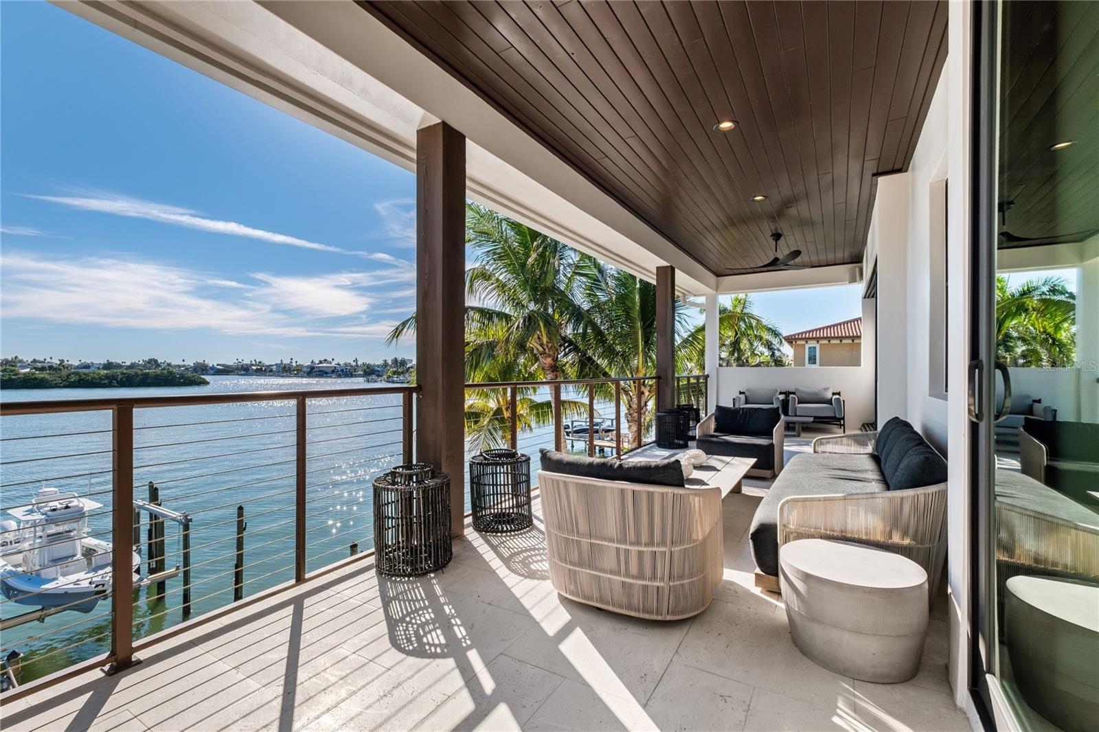 Listing photo id 65 for 459 20th Avenue