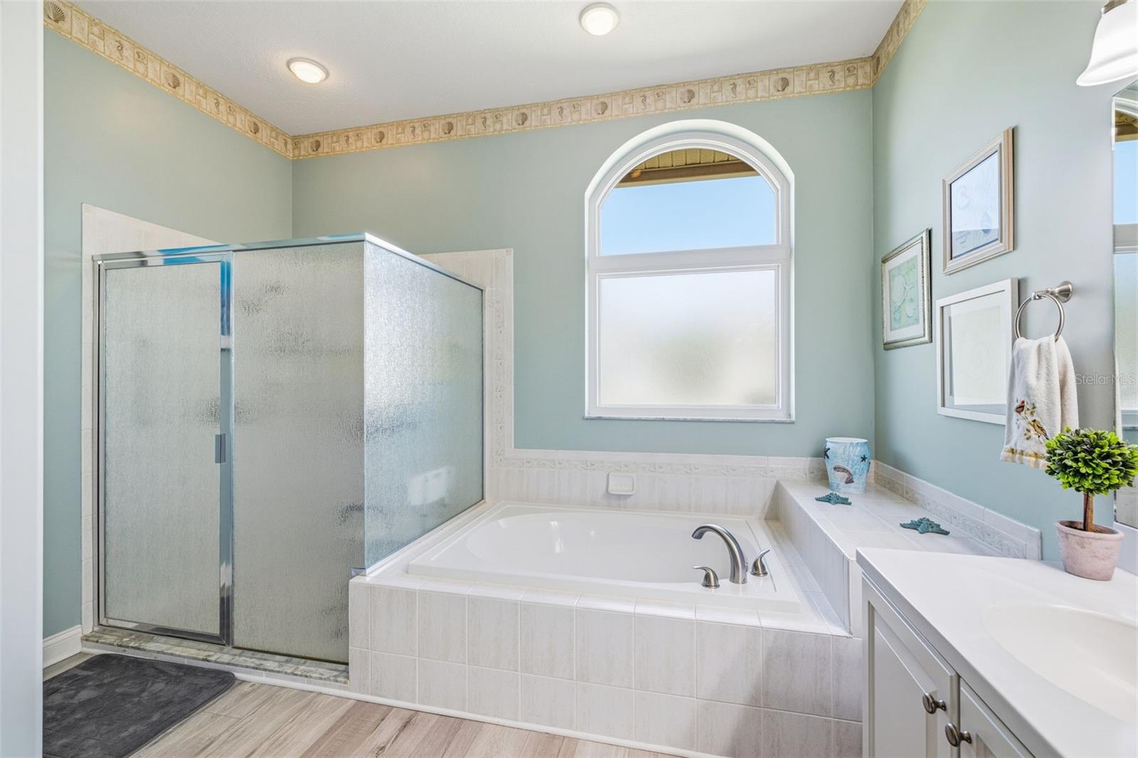 Image 23 of 55 For 11134 Wedgemere Drive