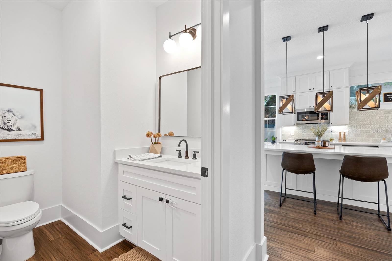 Image 17 of 36 For 911 Adalee Street