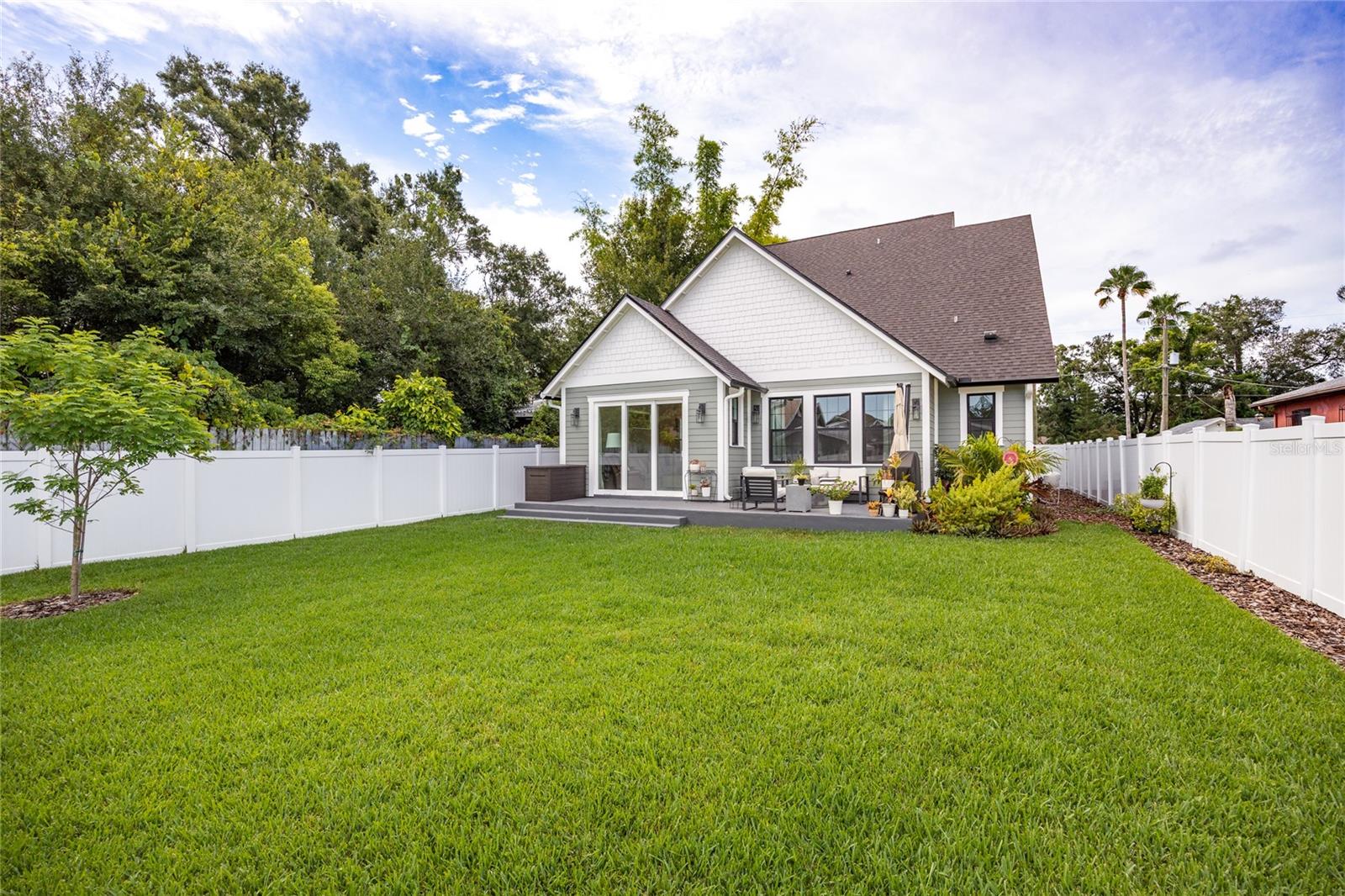 Image 32 of 36 For 911 Adalee Street