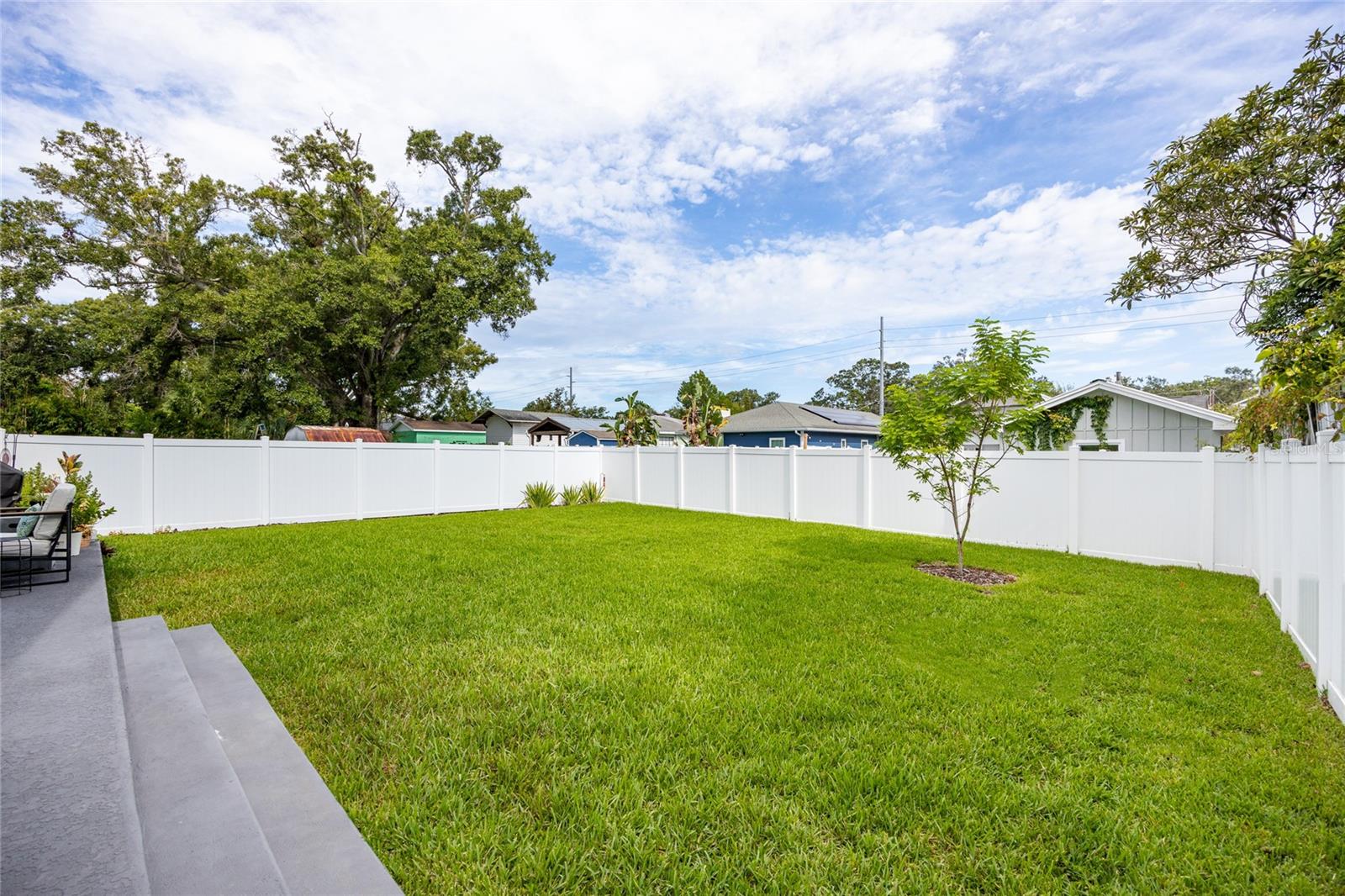 Image 35 of 36 For 911 Adalee Street