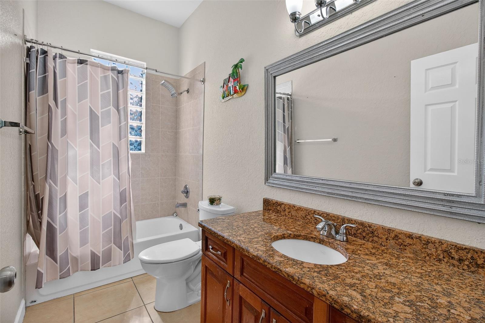 Image 16 of 47 For 650 Arbor Lane