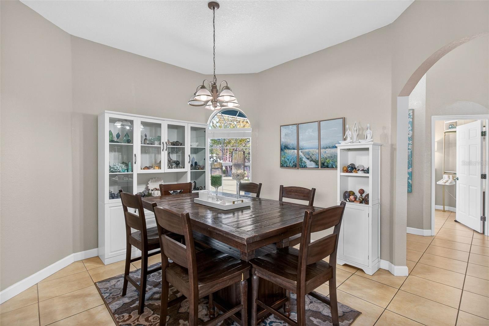 Image 28 of 47 For 650 Arbor Lane