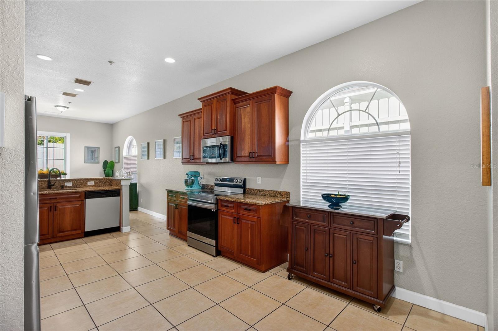 Image 30 of 47 For 650 Arbor Lane