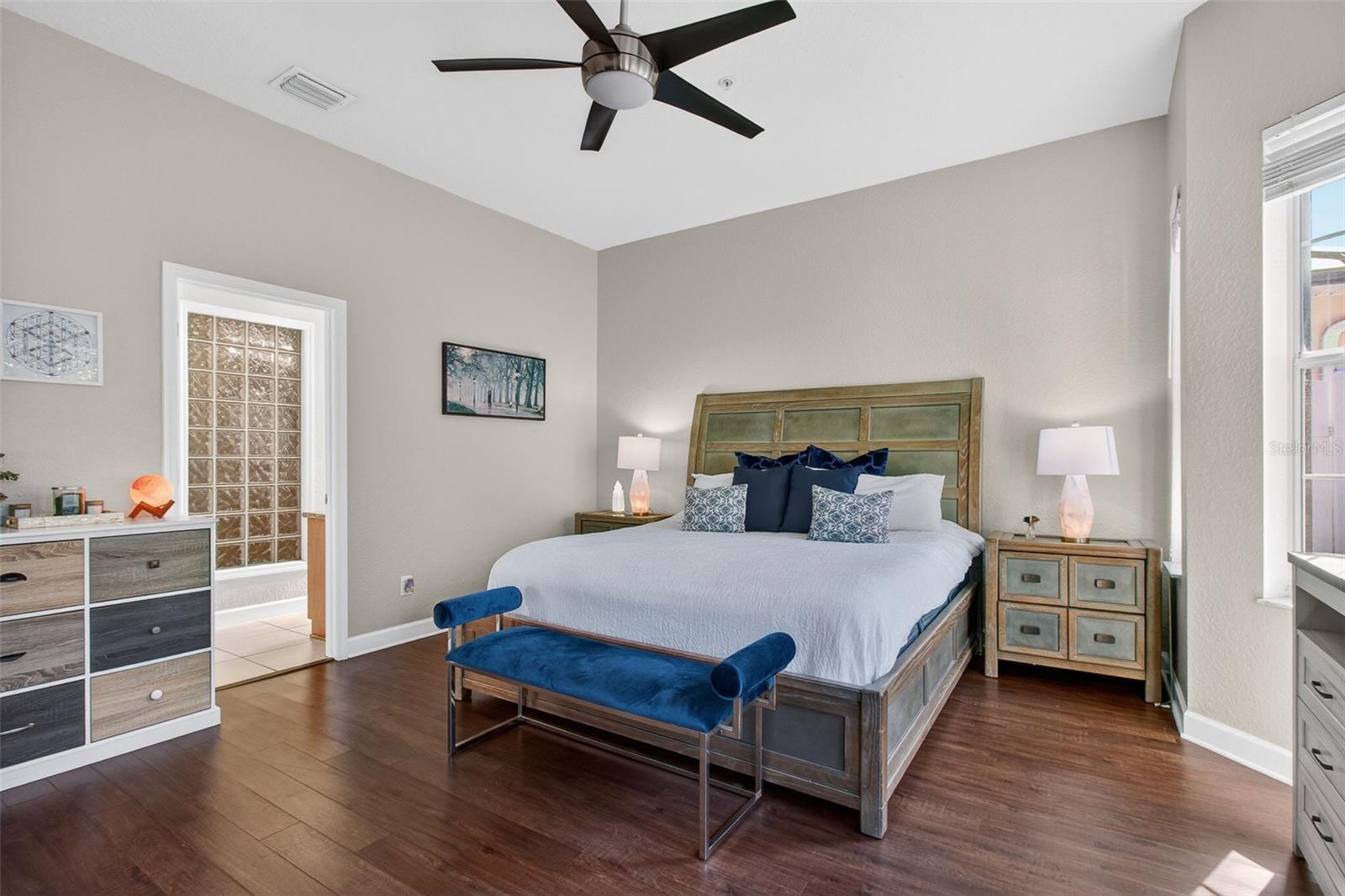 Image 35 of 47 For 650 Arbor Lane