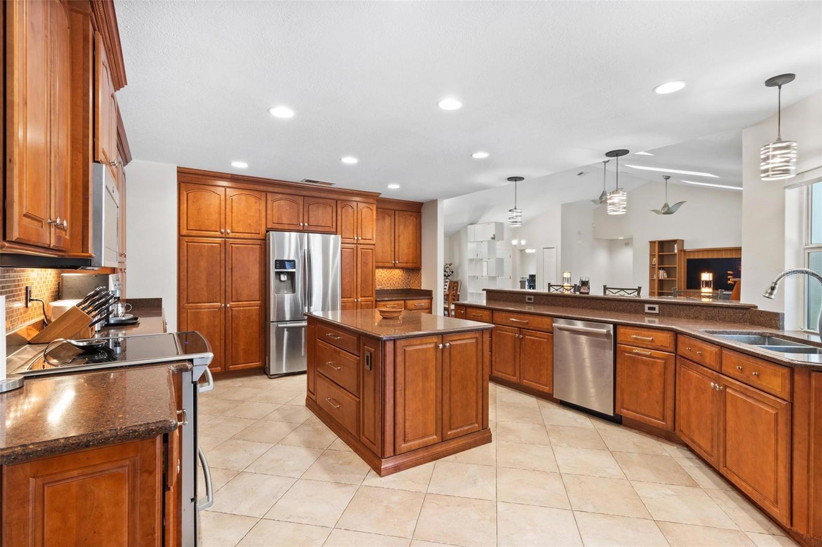 Image 24 of 71 For 6407 112th Avenue