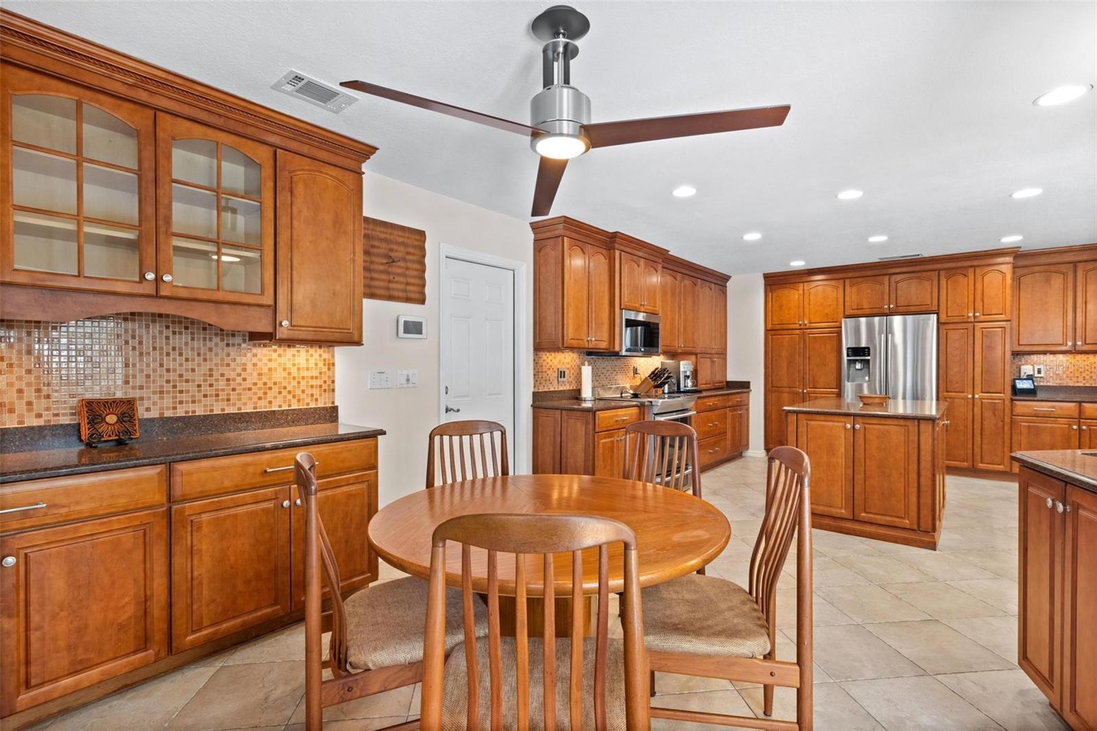 Image 29 of 71 For 6407 112th Avenue