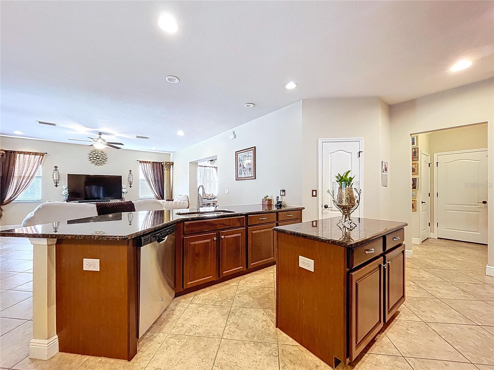 Image 22 of 98 For 15246 Anguilla Isle Avenue