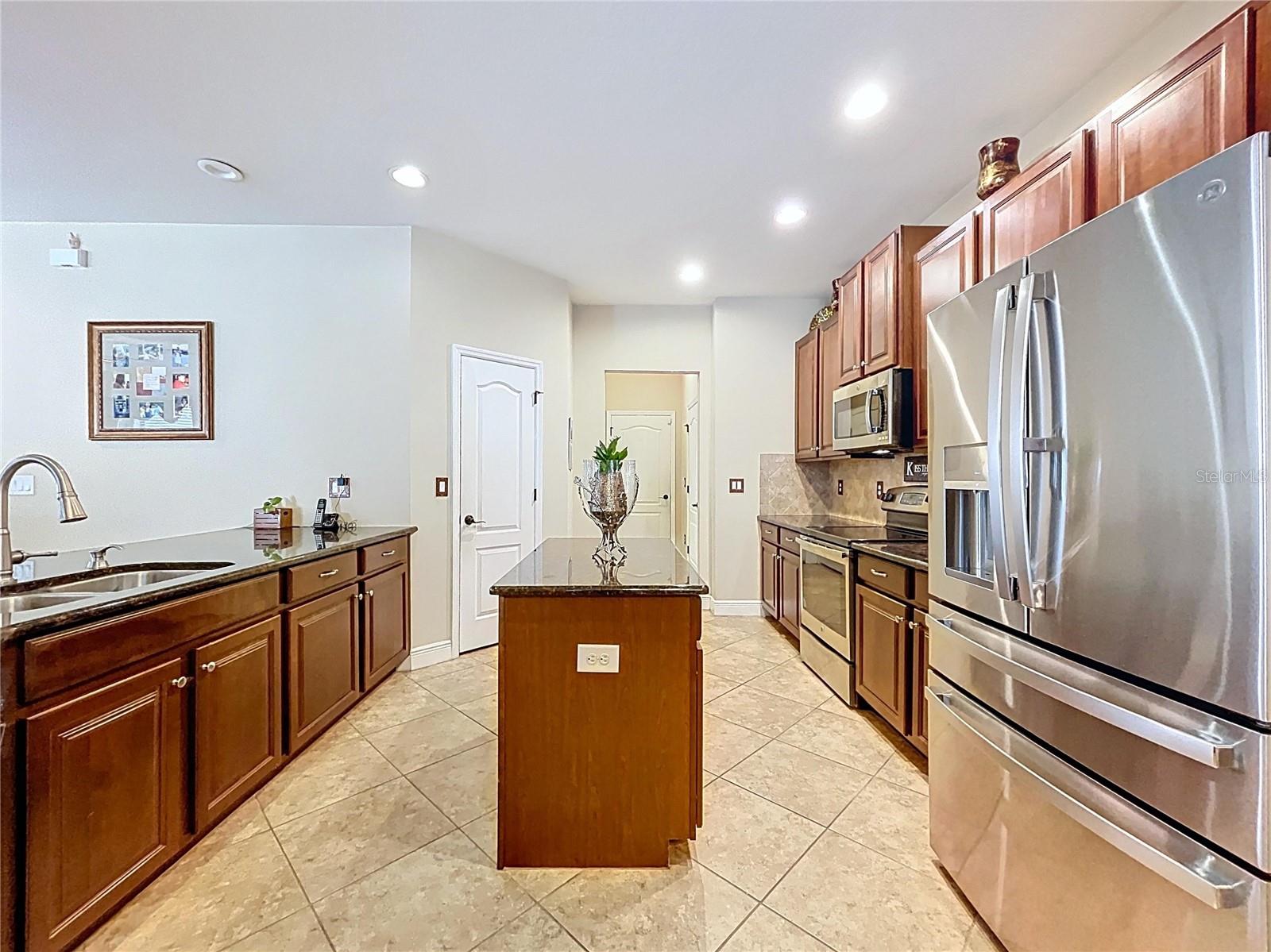 Image 24 of 98 For 15246 Anguilla Isle Avenue