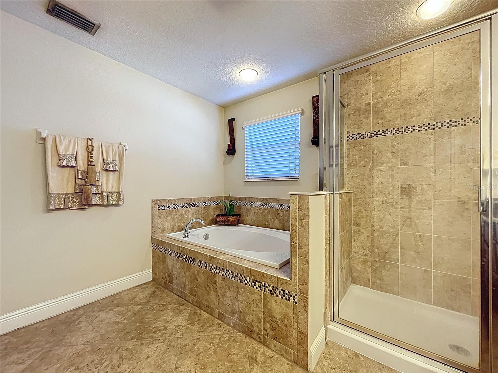 Image 52 of 98 For 15246 Anguilla Isle Avenue