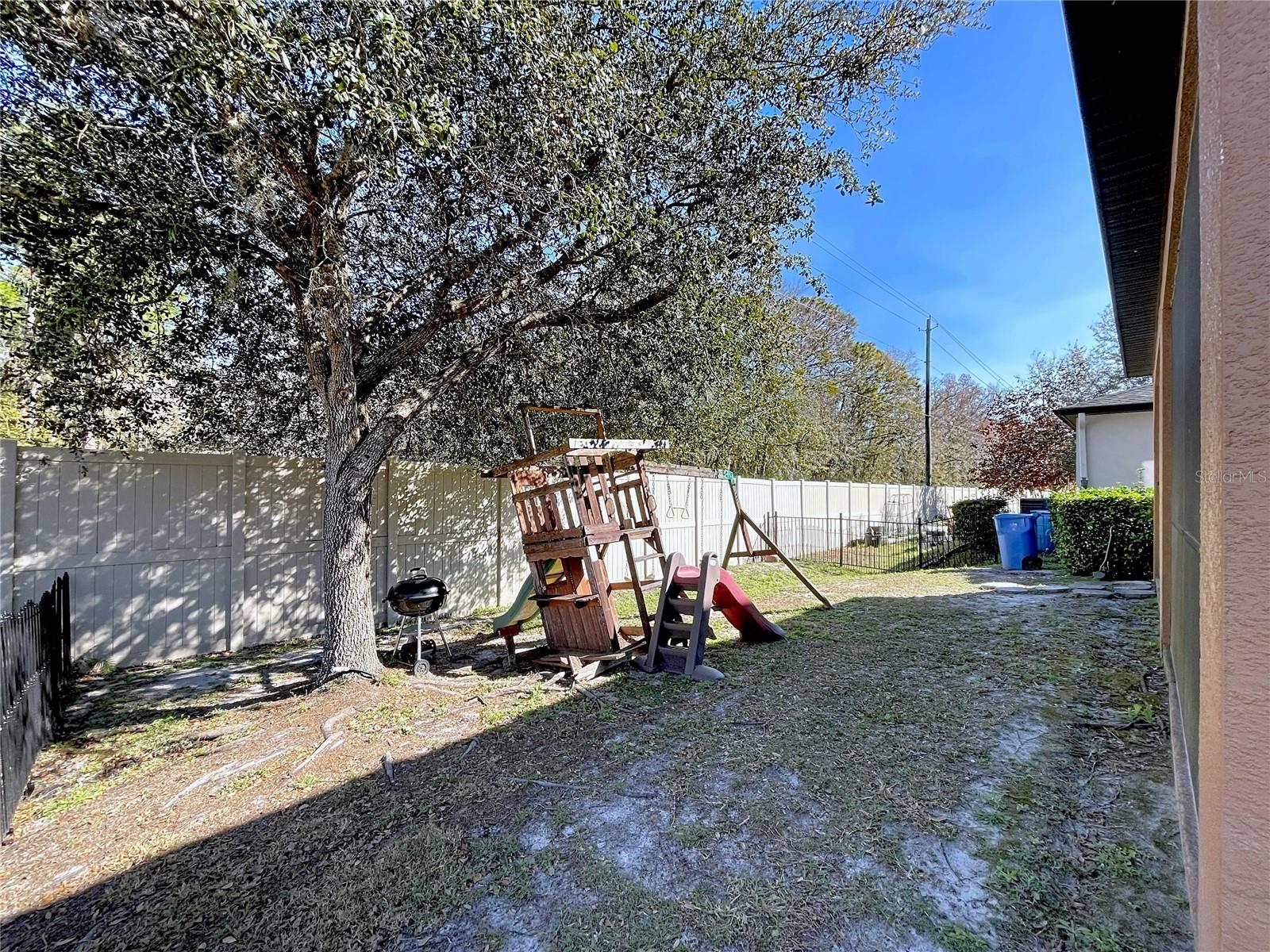 Image 69 of 98 For 15246 Anguilla Isle Avenue
