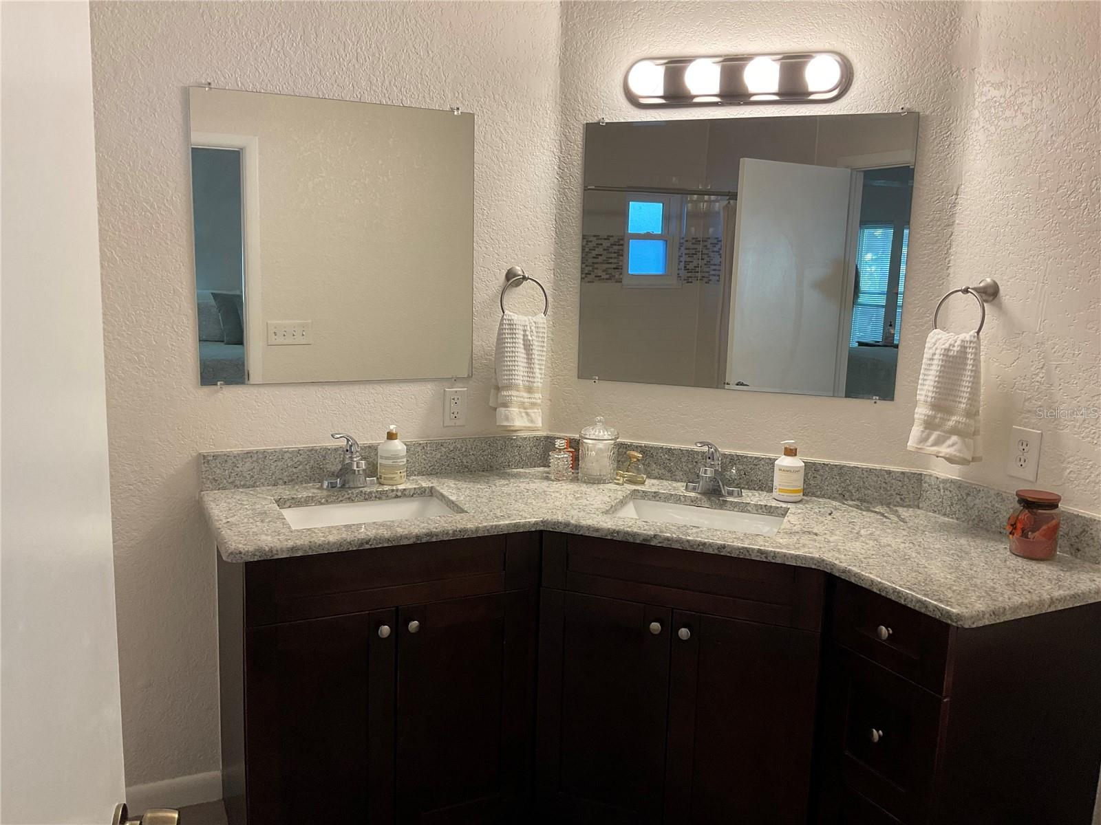 Image 17 of 20 For 4403 Willowrun Lane