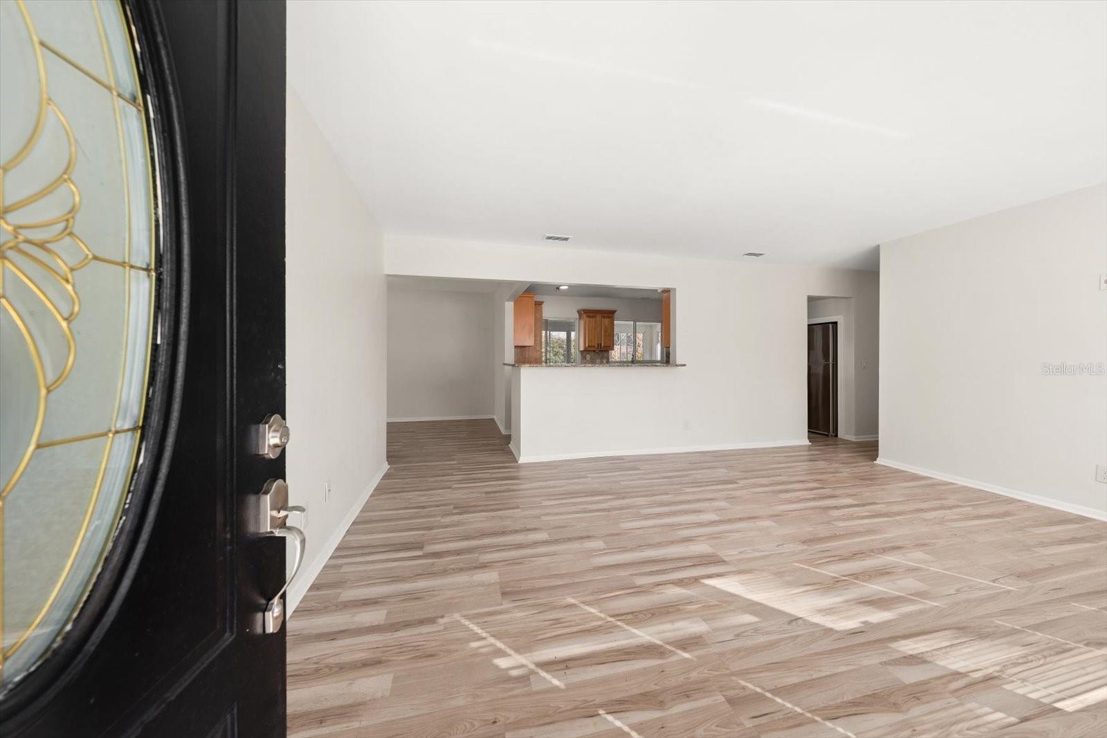 Image 4 of 34 For 2239 Duncan Drive