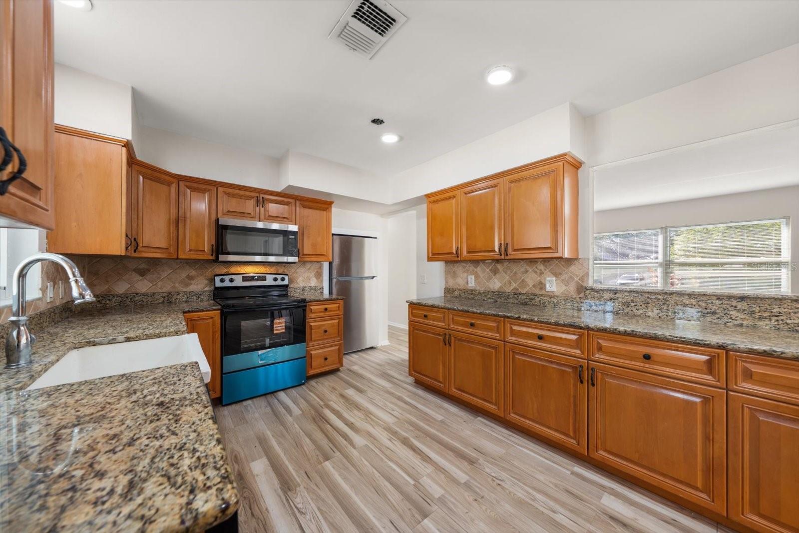 Image 8 of 34 For 2239 Duncan Drive