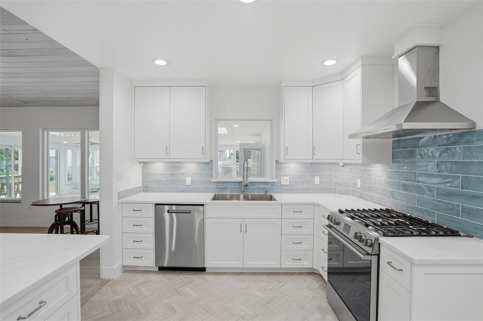 Image 20 of 50 For 2906 Pass A Grille Way