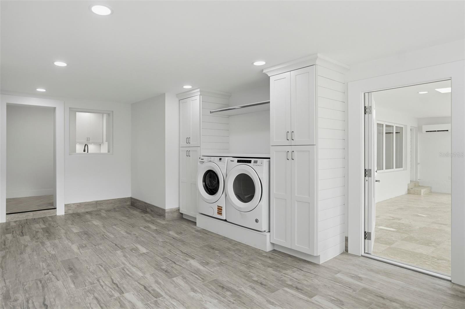 Image 24 of 50 For 2906 Pass A Grille Way