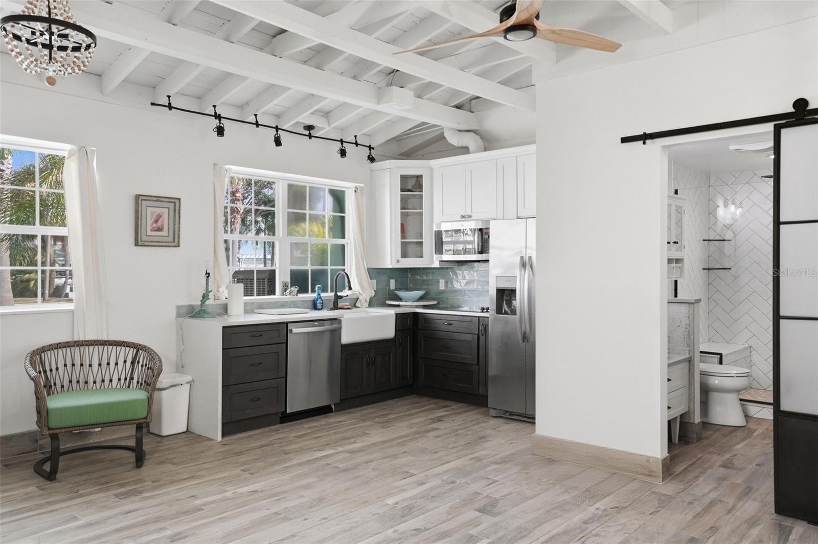 Image 27 of 50 For 2906 Pass A Grille Way