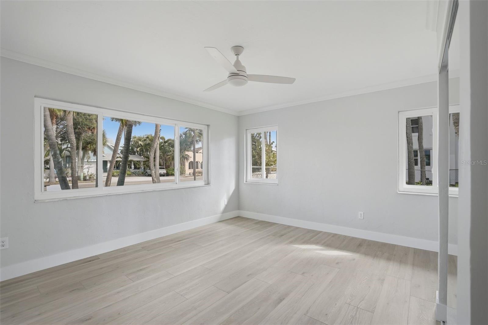 Image 32 of 50 For 2906 Pass A Grille Way