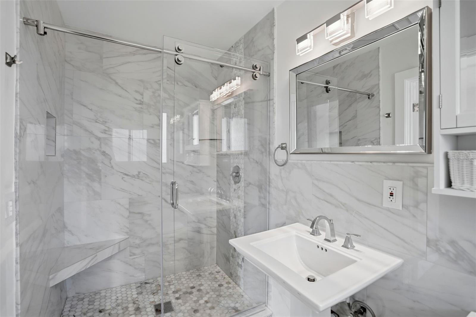 Image 39 of 50 For 2906 Pass A Grille Way