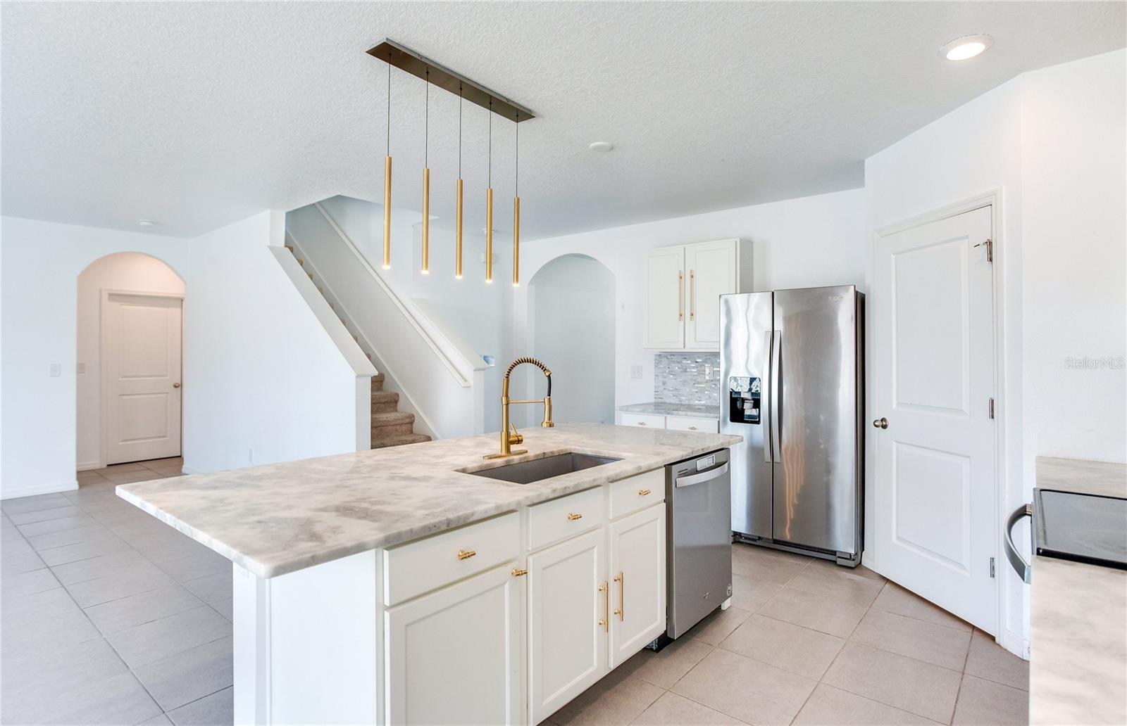 Image 16 of 49 For 2412 Knight Island Drive