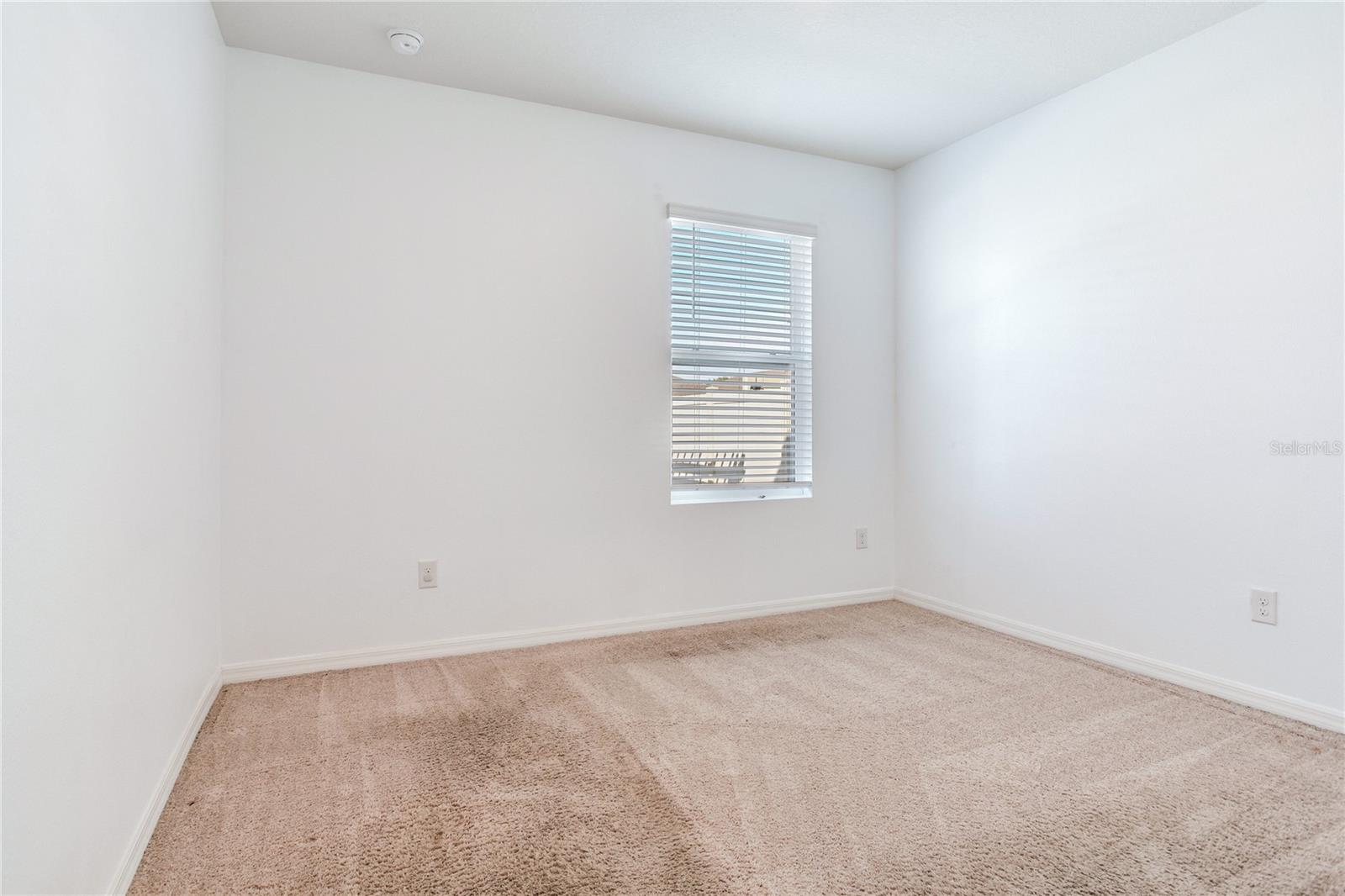 Image 21 of 49 For 2412 Knight Island Drive