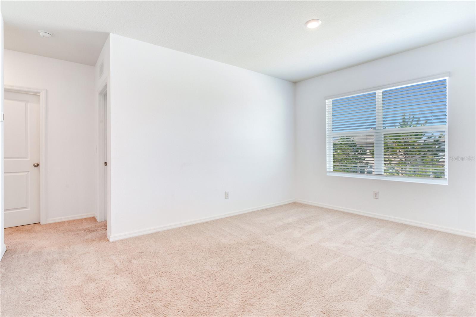 Image 34 of 49 For 2412 Knight Island Drive