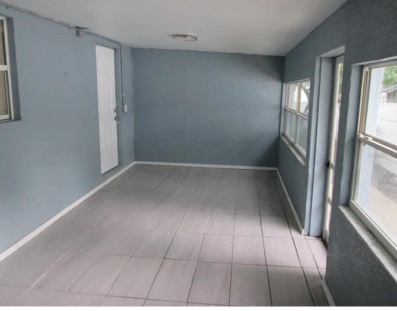 Image 4 of 12 For 5901 28th Street N