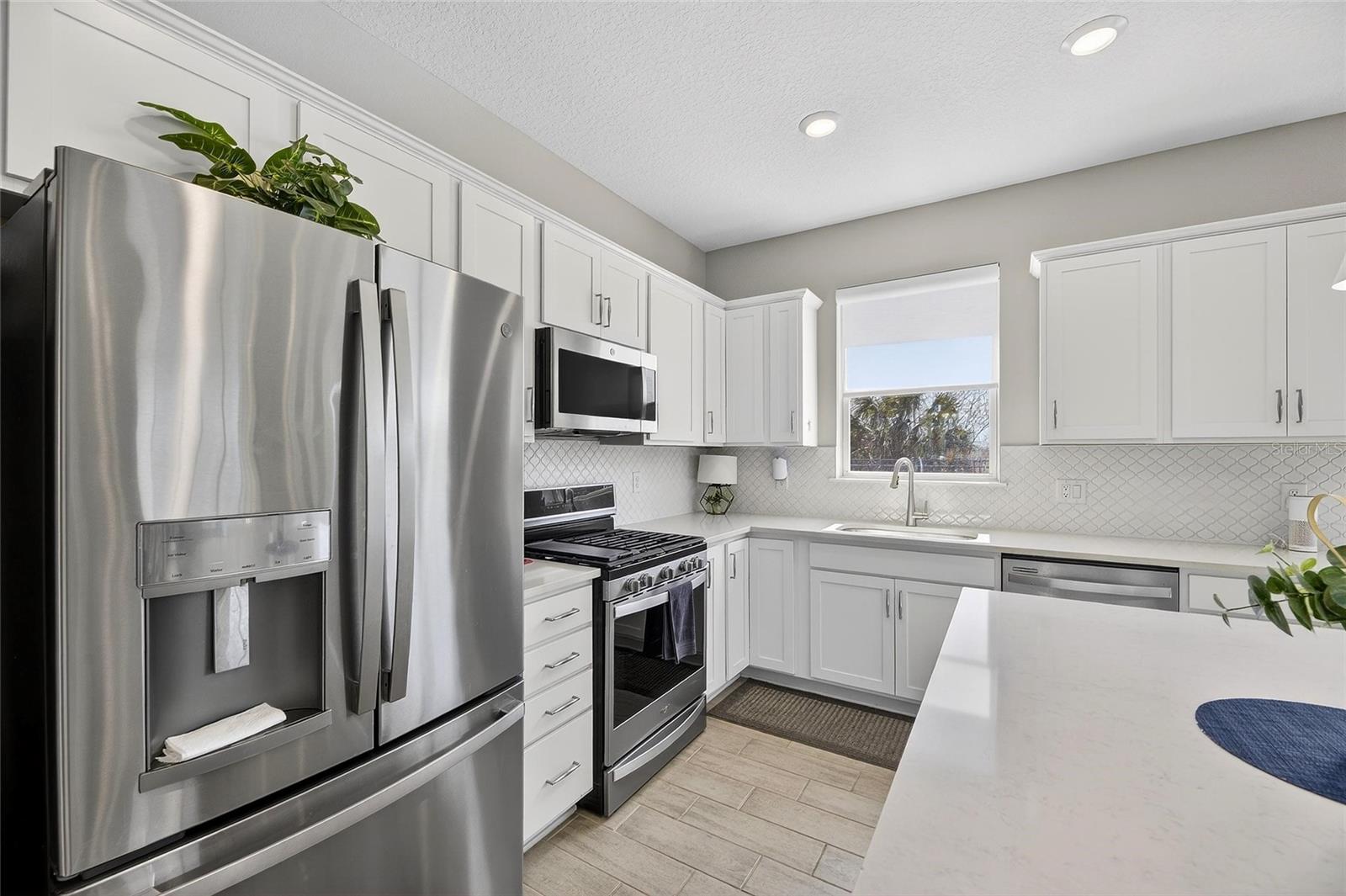 Image 12 of 51 For 6204 Mooring Line Circle