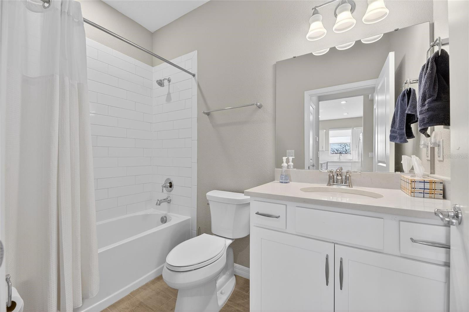 Image 24 of 51 For 6204 Mooring Line Circle