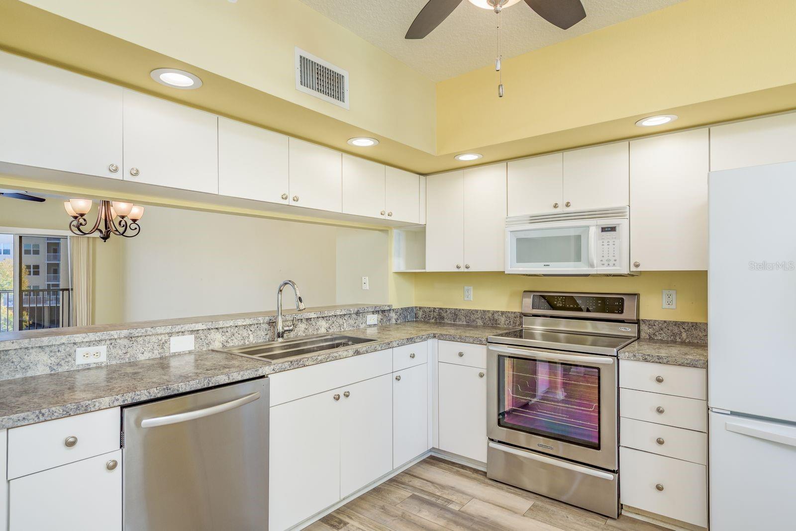 Image 8 of 42 For 1200 Country Club Drive 4202