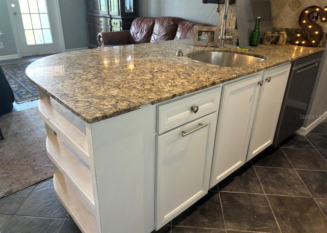 Image 5 of 16 For 5000 Culbreath Key Way 9-112