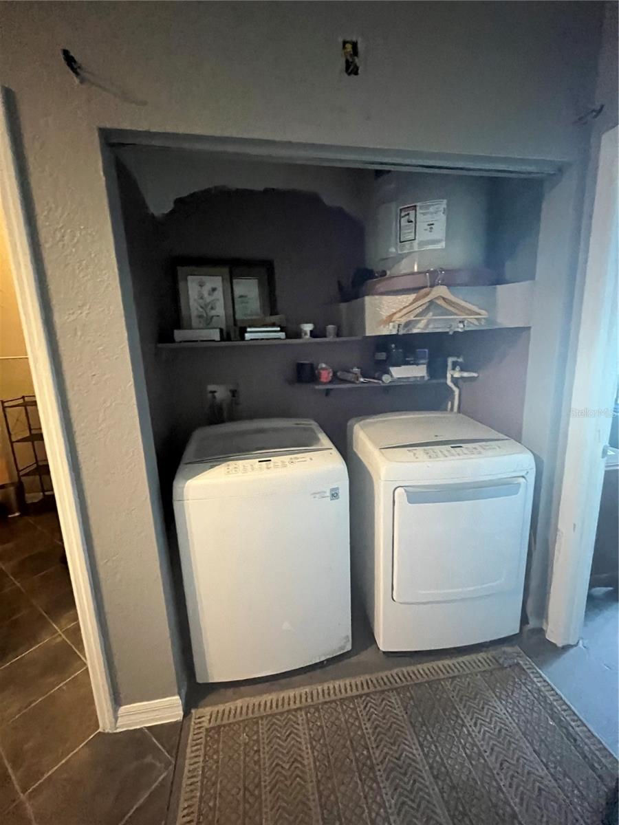 Image 7 of 16 For 5000 Culbreath Key Way 9-112