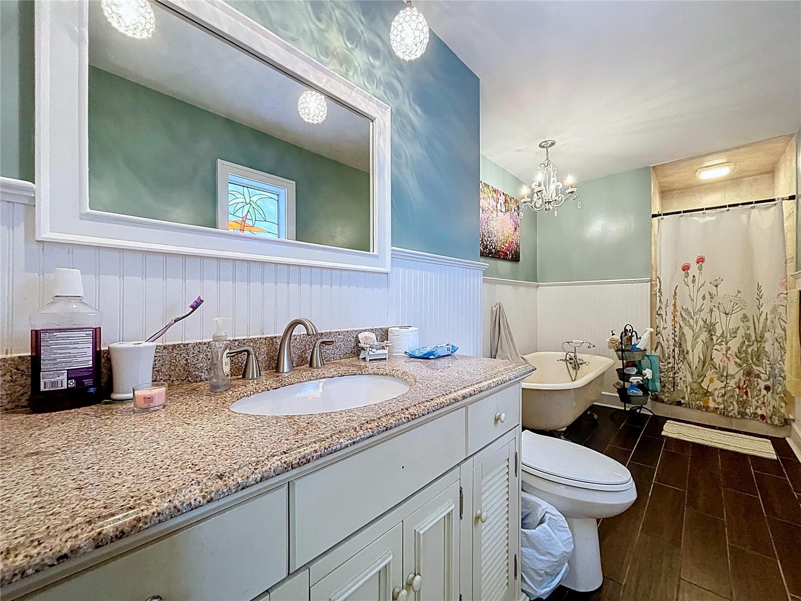 Image 14 of 28 For 1704 Hibiscus Circle N