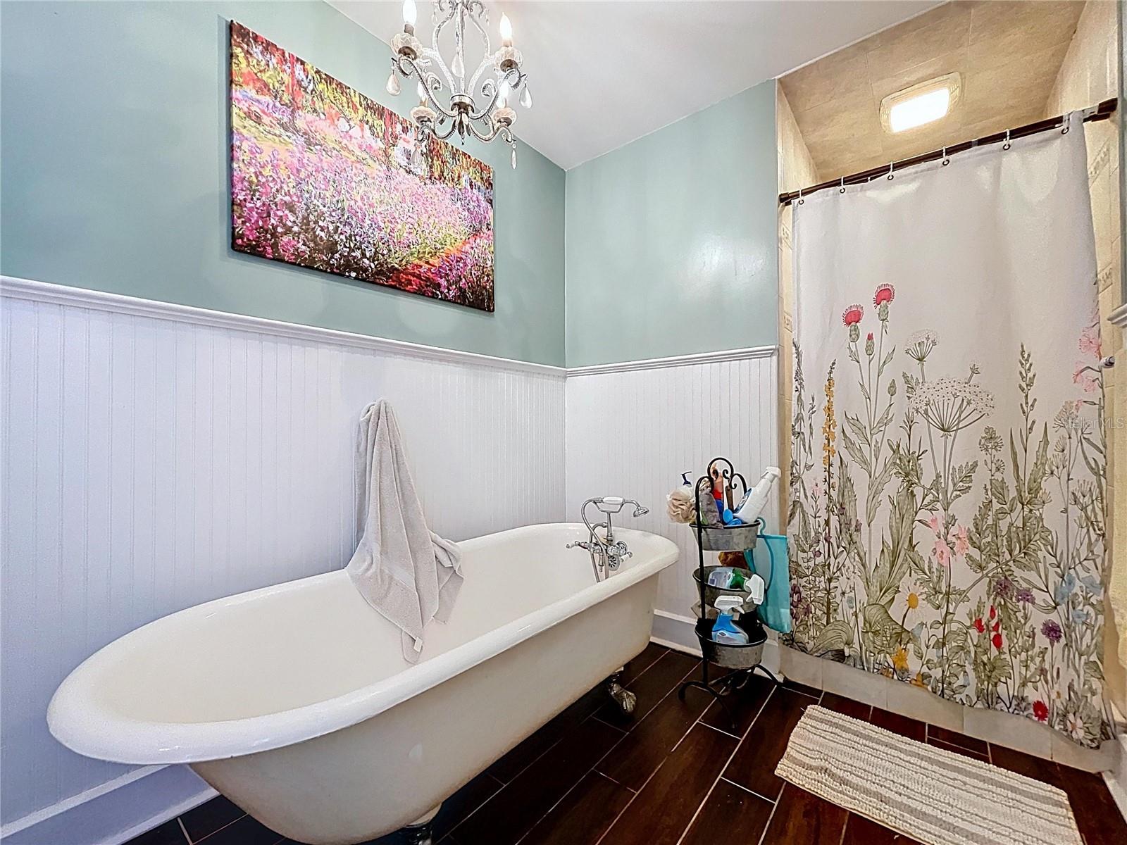 Image 15 of 28 For 1704 Hibiscus Circle N