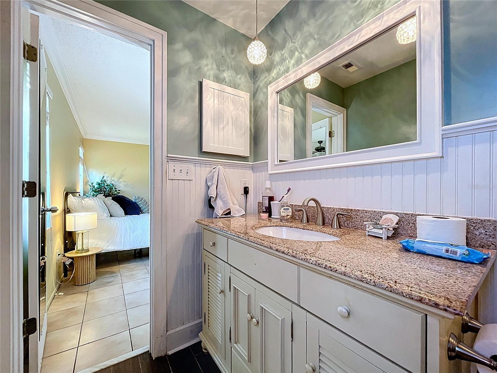 Image 16 of 28 For 1704 Hibiscus Circle N