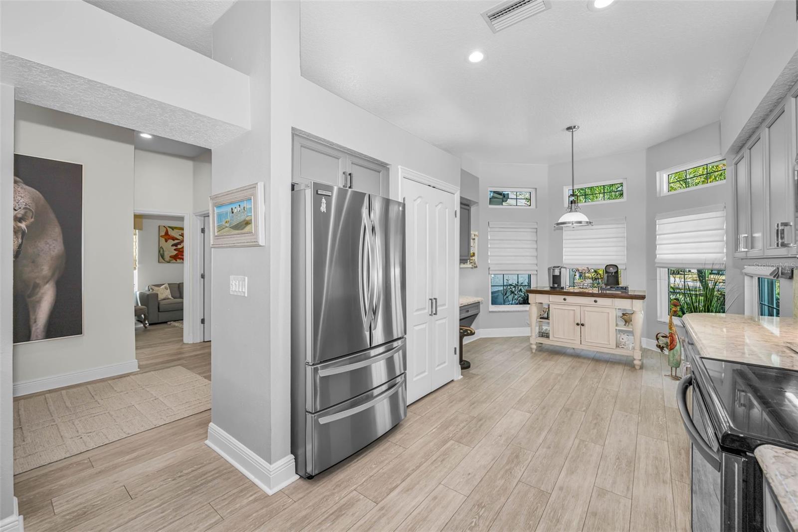 Image 22 of 87 For 1527 Woodstream Drive