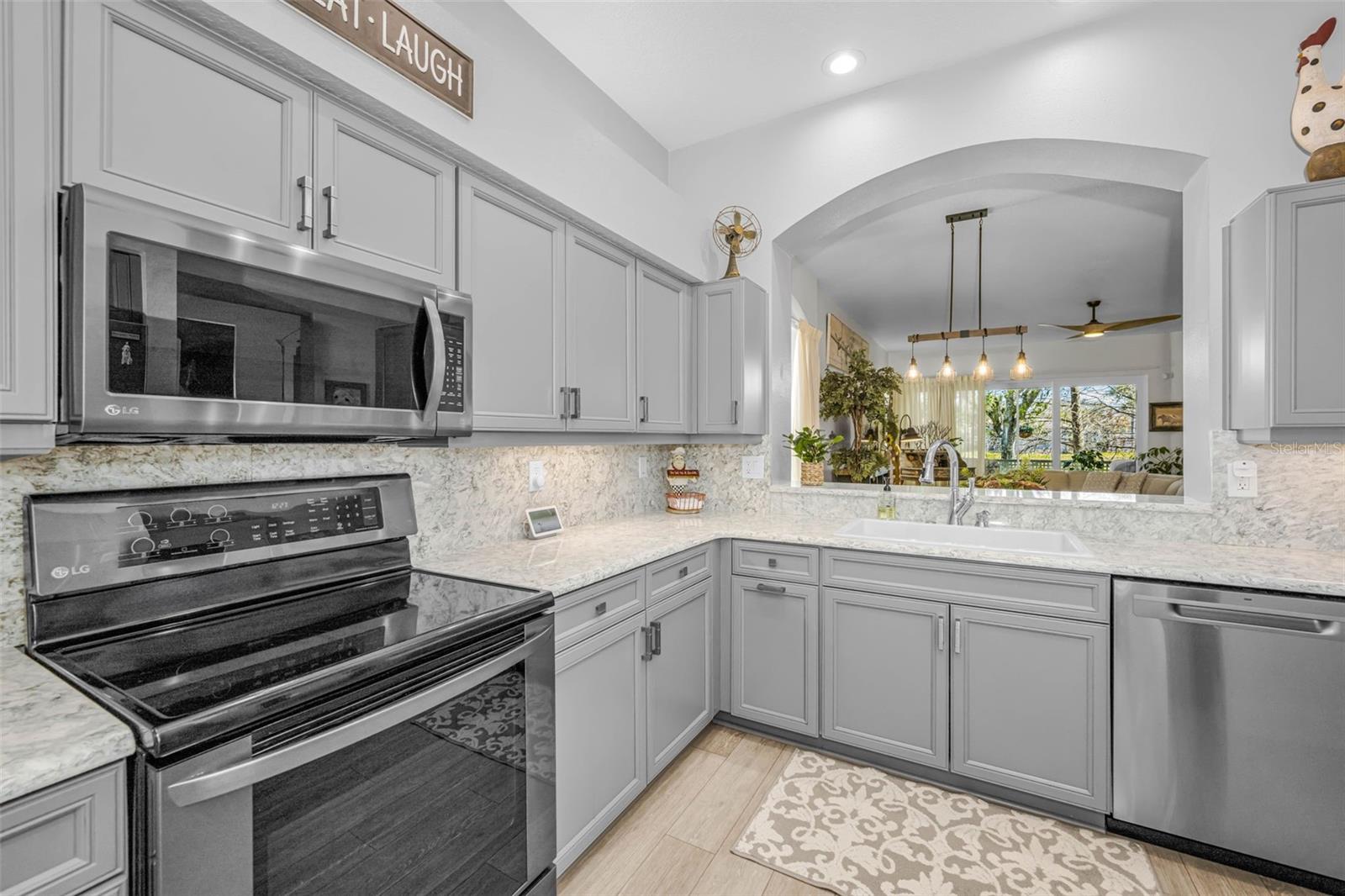 Image 26 of 87 For 1527 Woodstream Drive