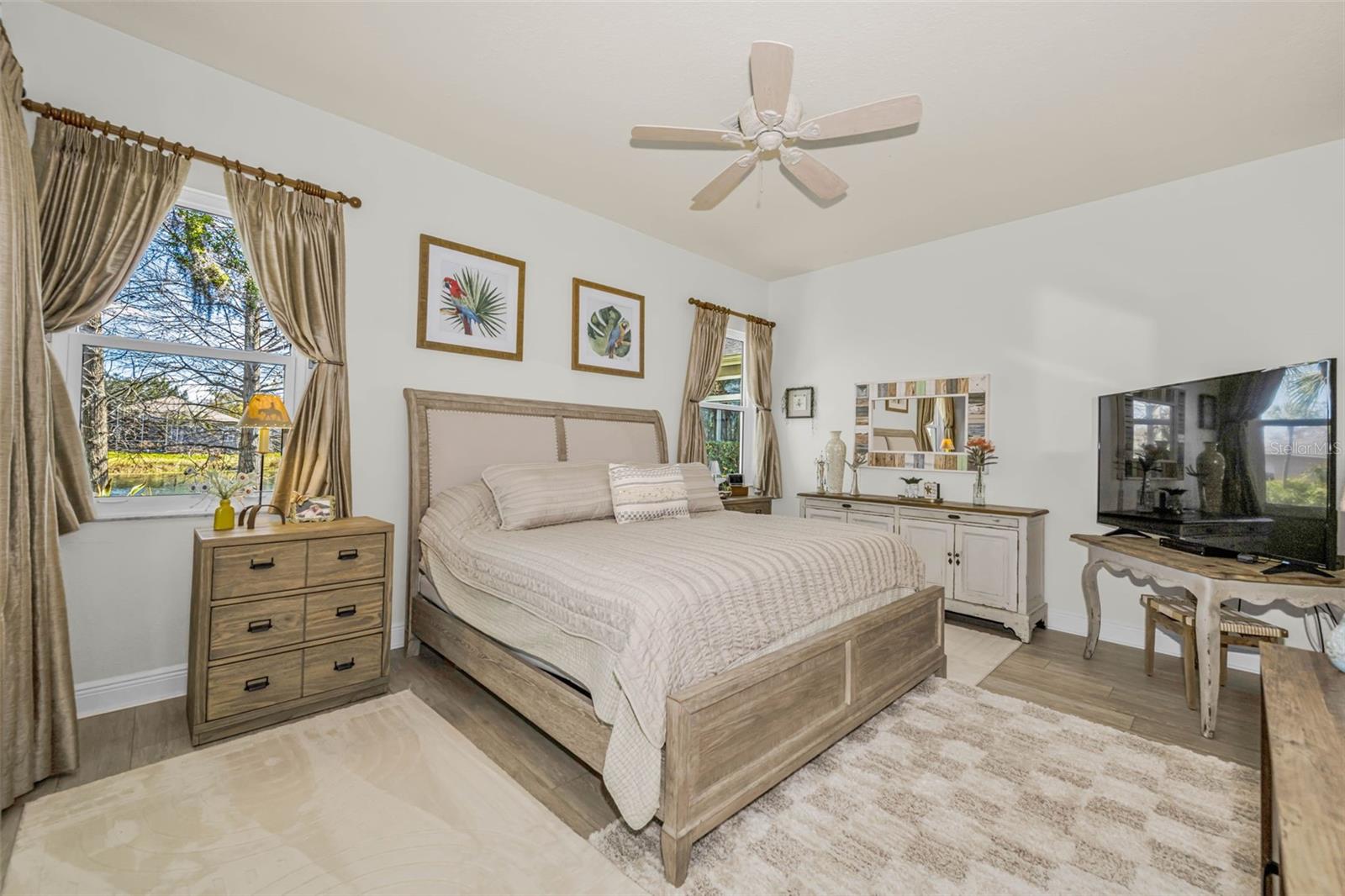 Image 29 of 87 For 1527 Woodstream Drive